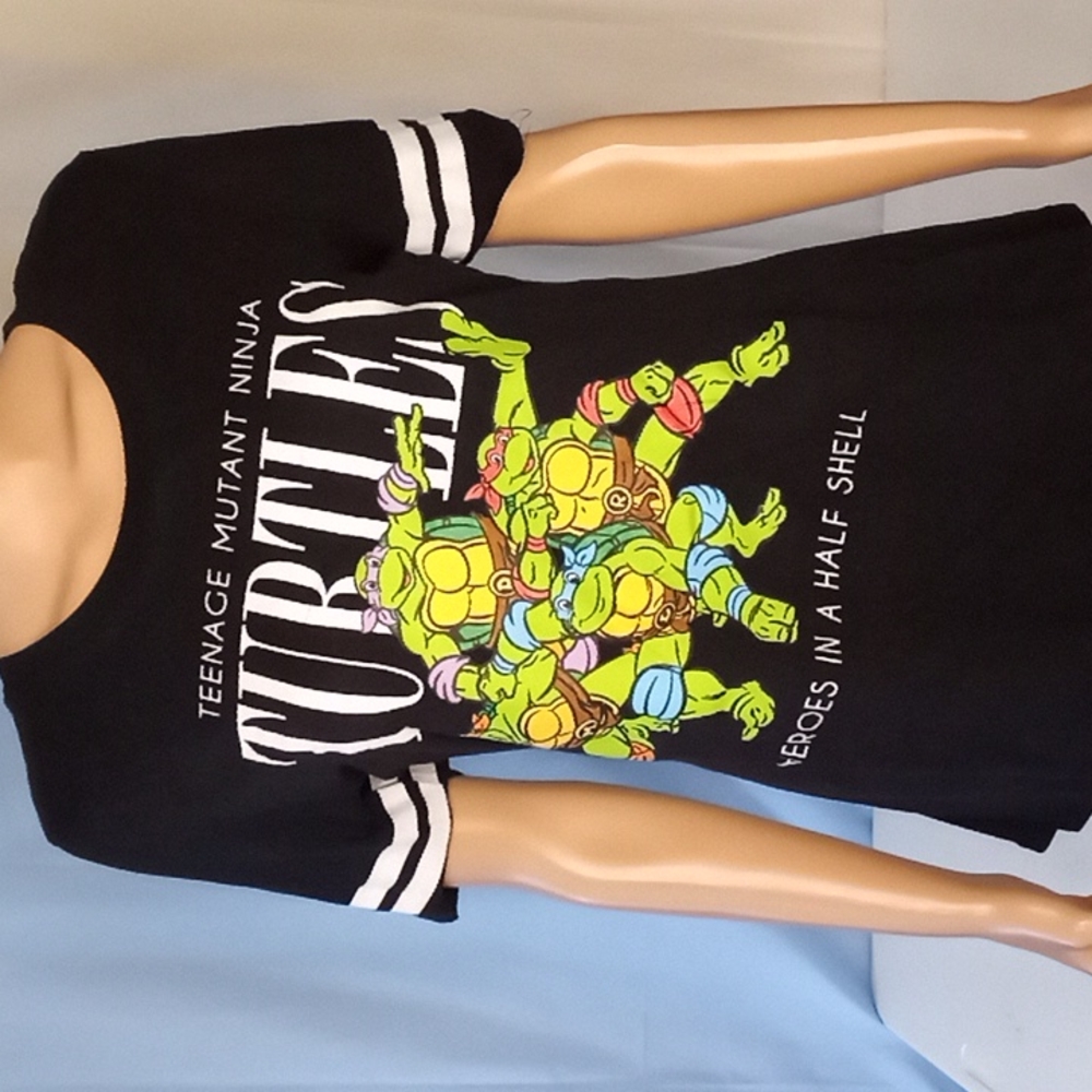 Teenage Mutant Ninja Turtles Black T-Shirt Women's XL